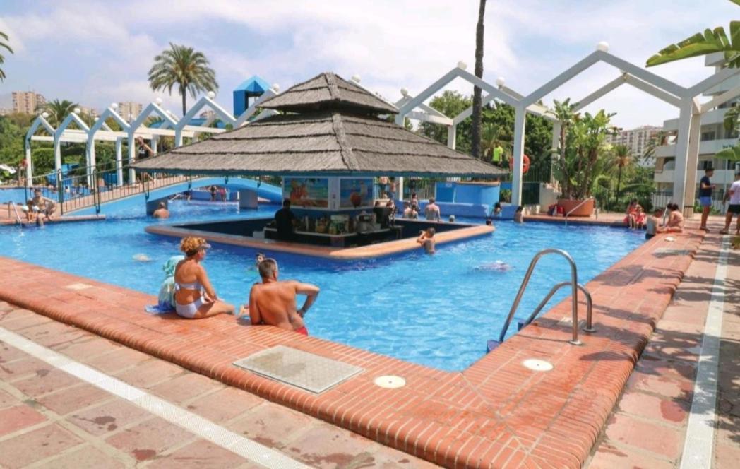 El Estudio De La Playa Benalbeach Vistas Al Mar Benalmadena Exterior photo