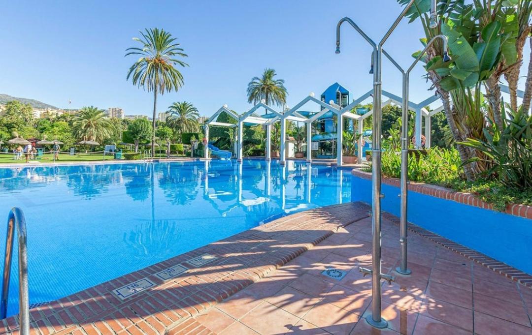 El Estudio De La Playa Benalbeach Vistas Al Mar Benalmadena Exterior photo