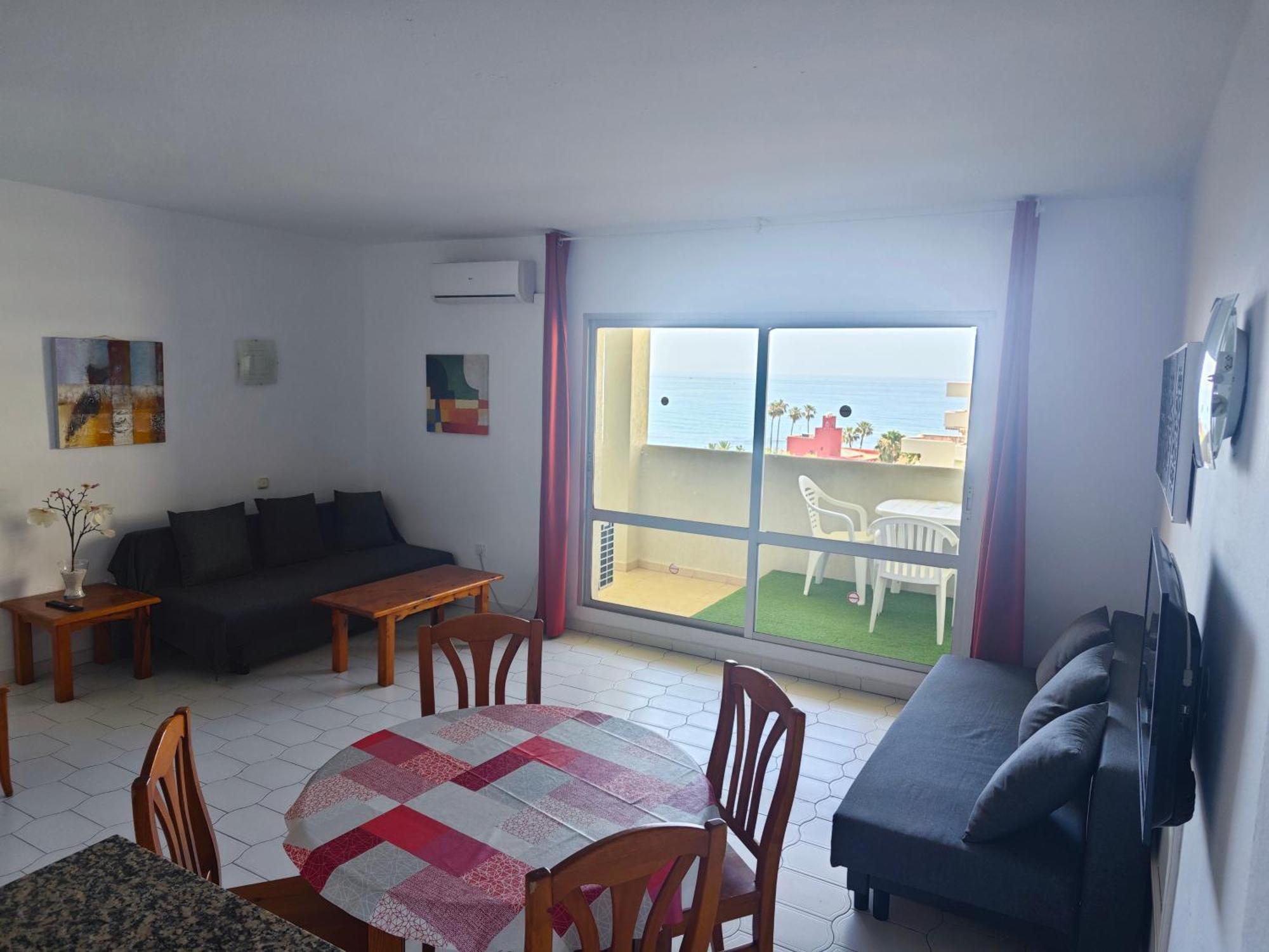 El Estudio De La Playa Benalbeach Vistas Al Mar Benalmadena Room photo