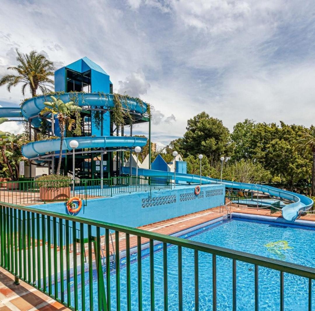 El Estudio De La Playa Benalbeach Vistas Al Mar Benalmadena Exterior photo